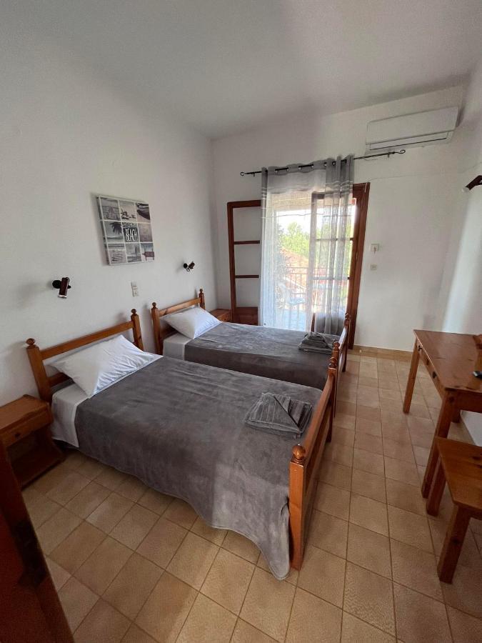 Gregory-Vassilis Apartments Дасия Екстериор снимка