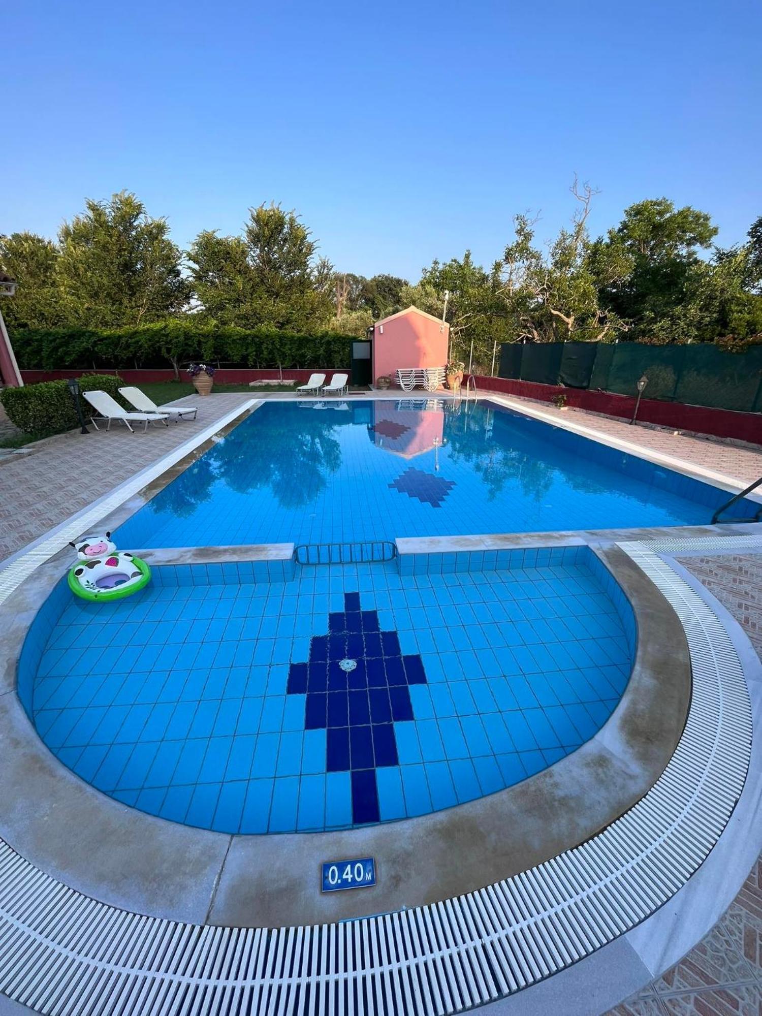 Gregory-Vassilis Apartments Дасия Екстериор снимка