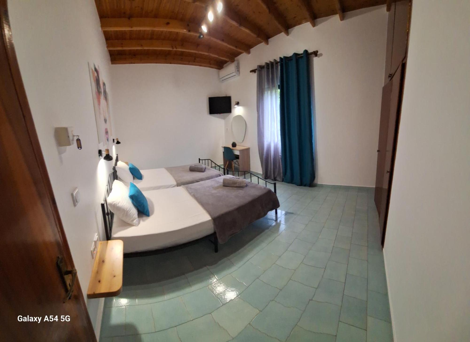 Gregory-Vassilis Apartments Дасия Екстериор снимка