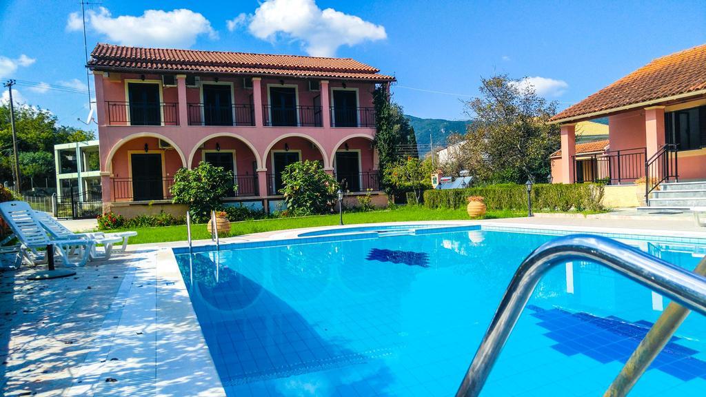 Gregory-Vassilis Apartments Дасия Екстериор снимка