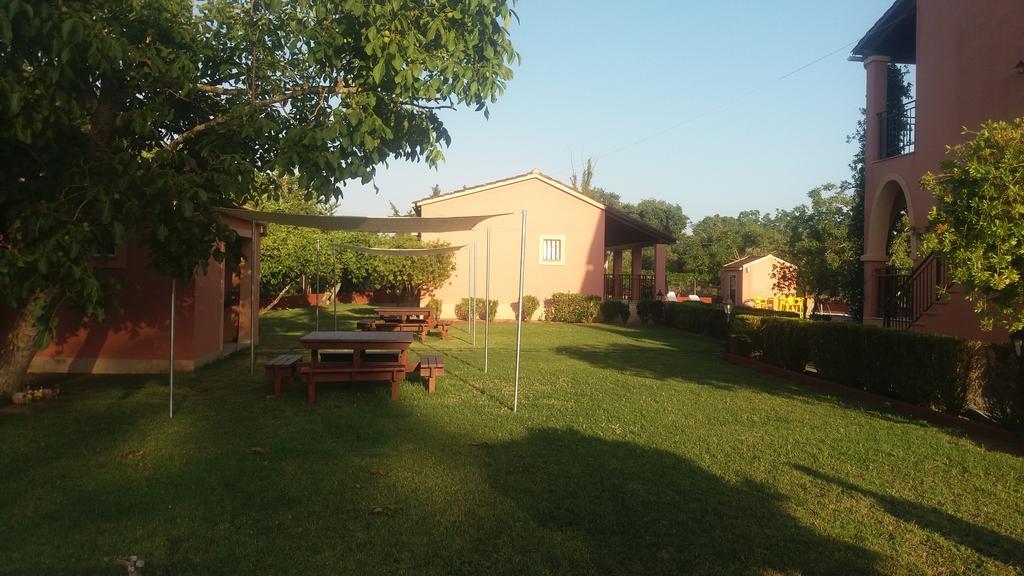 Gregory-Vassilis Apartments Дасия Екстериор снимка