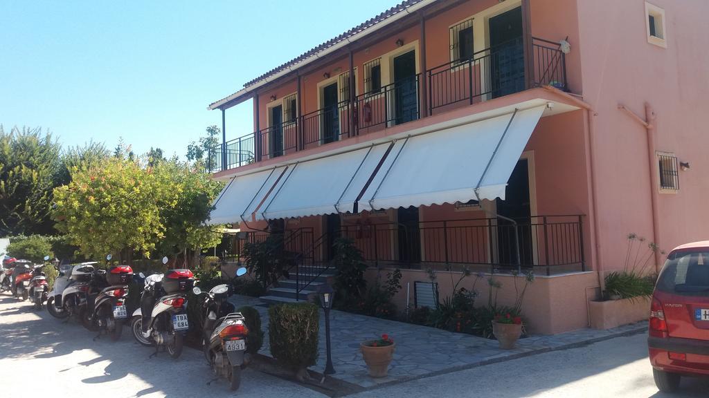 Gregory-Vassilis Apartments Дасия Екстериор снимка